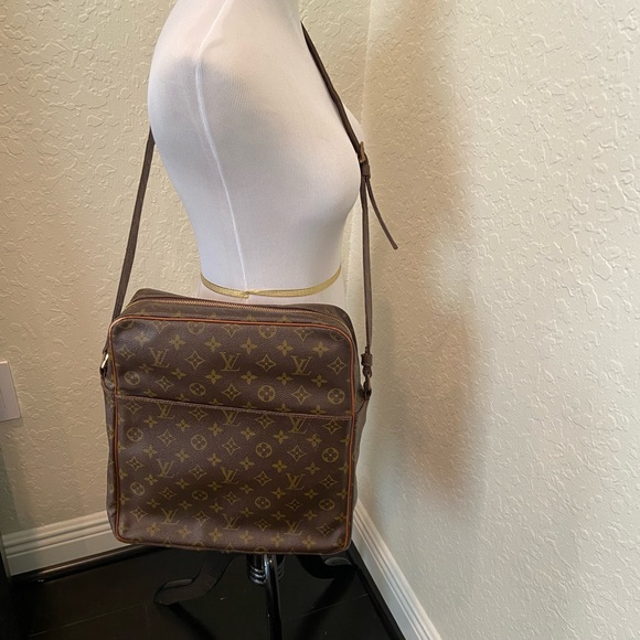1960s Louis Vuitton Bag - Picture 3 of 10